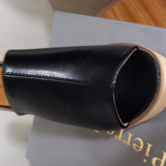 ๐ข20oz Pierre Dumas black chunky wedge peep toe sandals - Picture 5 of 7